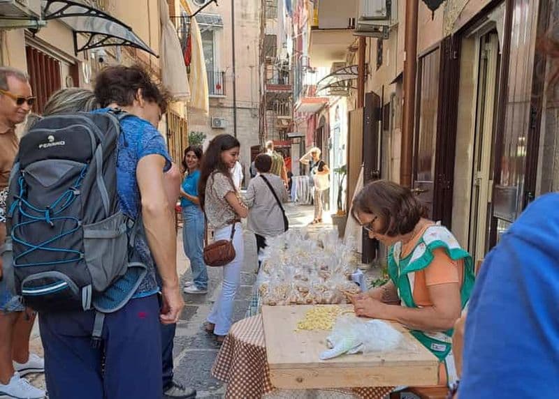 Bari : visite guidée à pied avec une surprise spéciale