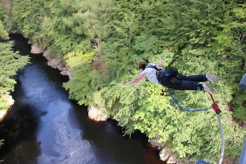Saut à l'élastique à Killiecrankie