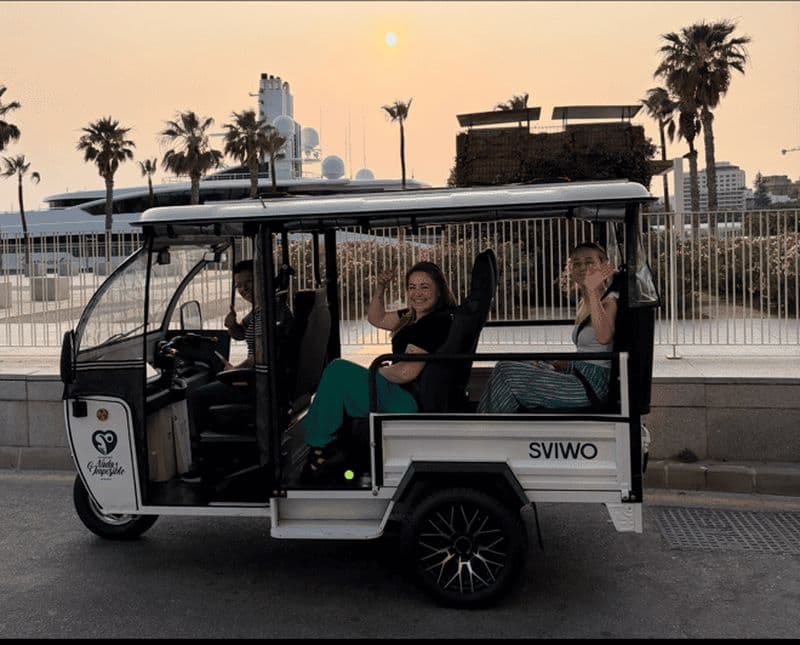 Billet Malaga : visite en tuk-tuk avec entrée au musée de l'automobile et de la mode.