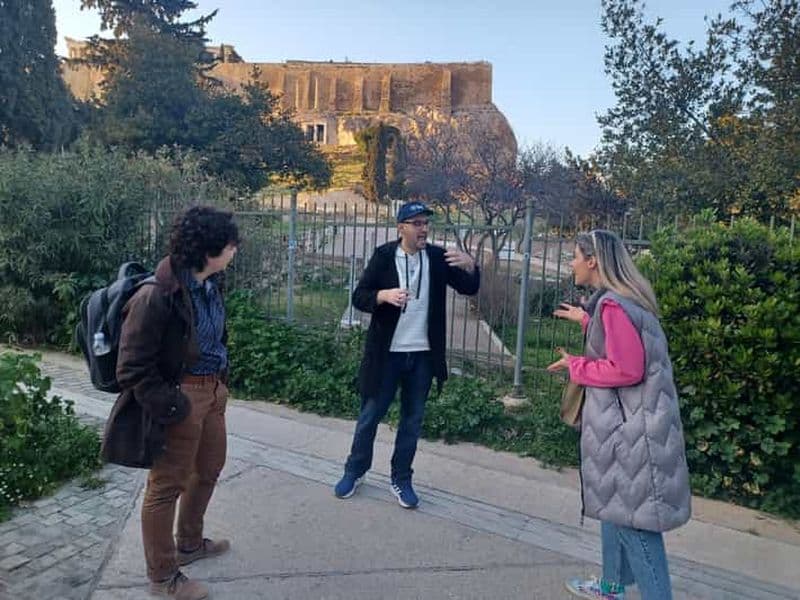 Billet Athènes : visite guidée nocturne sur le thème de la mythologie horrifique