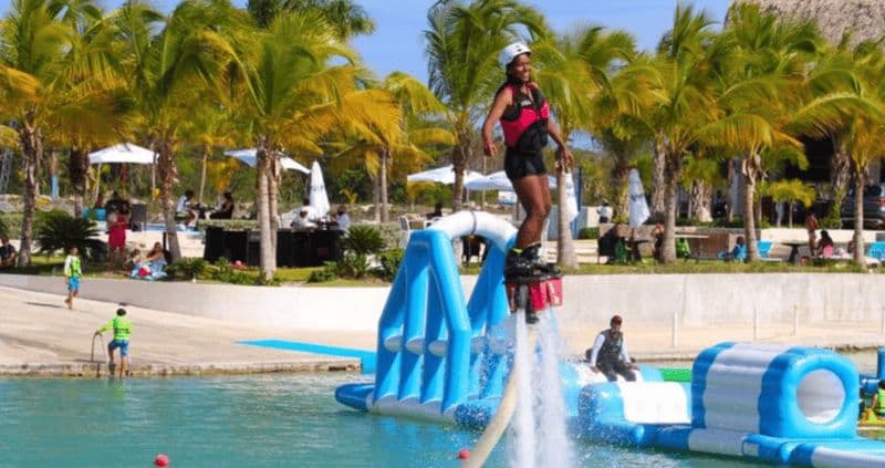Punta Cana : Expérience de Flyboard dans le parc du lac des Caraïbes
