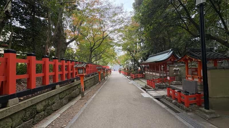 Billet Kyoto : quartier des geishas et sanctuaire de Yasaka (guide en anglais et en arabe)