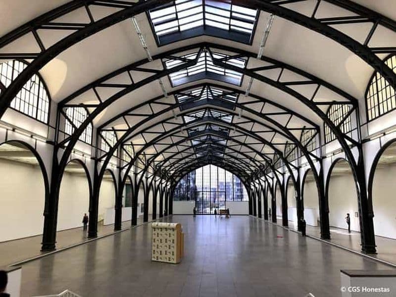 Berlin : billet pour la gare Hamburger Bahnhof et visite guidée numérique de la ville