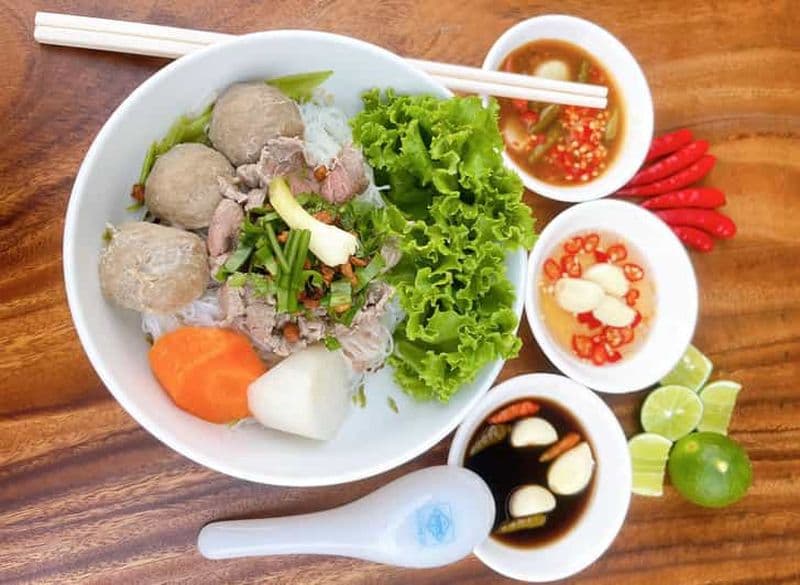 Billet Phnom Penh : Visite culinaire et d'art de rue en tuk-tuk