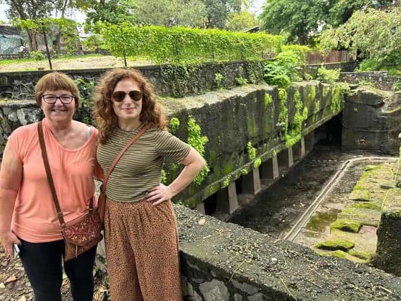 Visite des grottes de Kanheri et safari au lion et au tigre