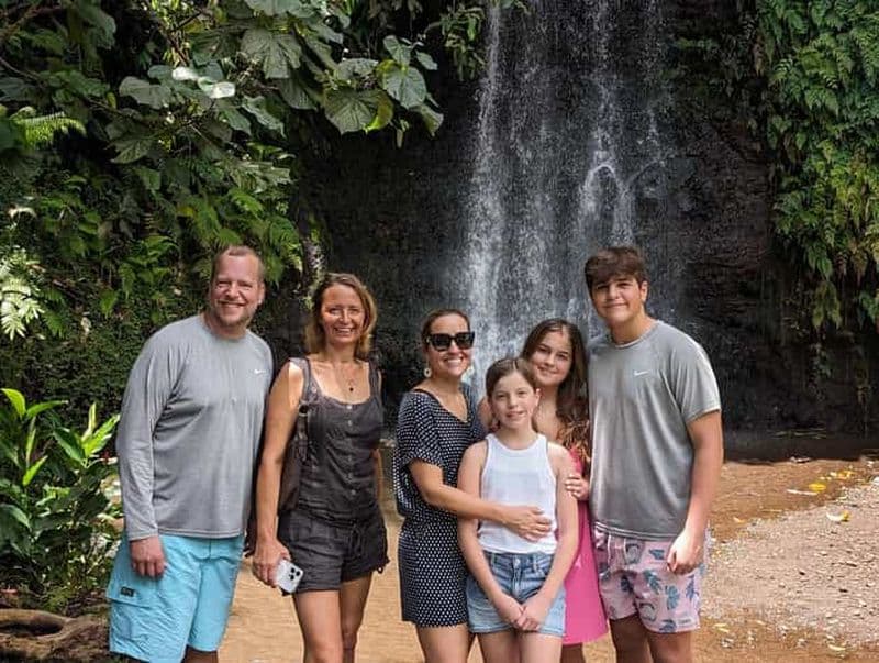 Billet Au départ de Papeete : Visite d'une jounée privée des hauts lieux de Tahiti