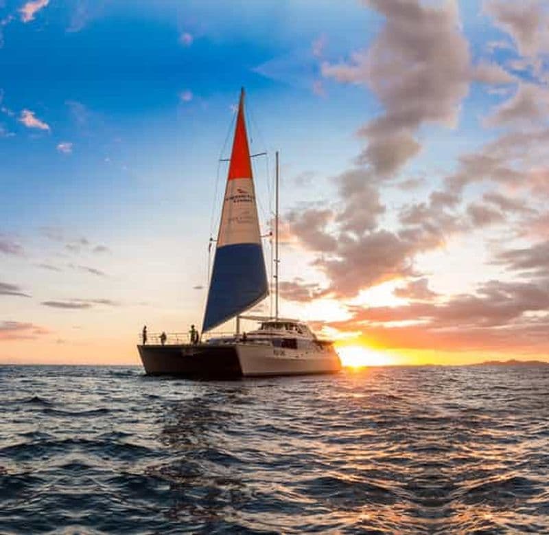 Billet Fidji : croisière dîner au coucher du soleil avec Captain Cook Cruises