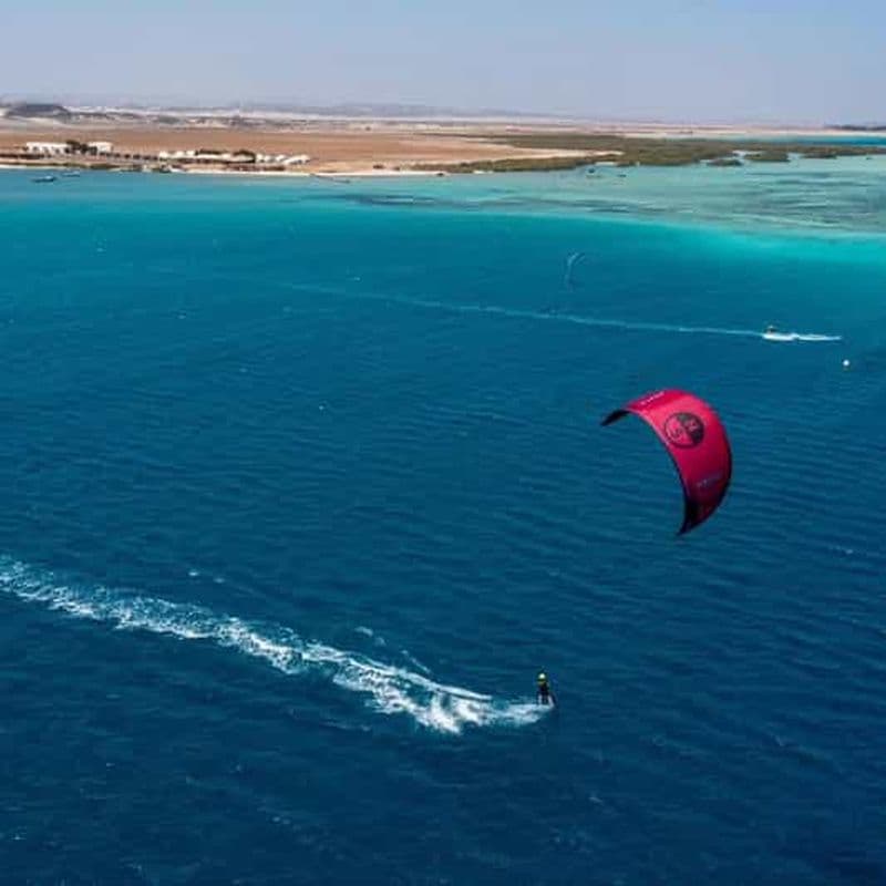 Loissin : Cours d'essai, de débutant ou de perfectionnement en kitesurf