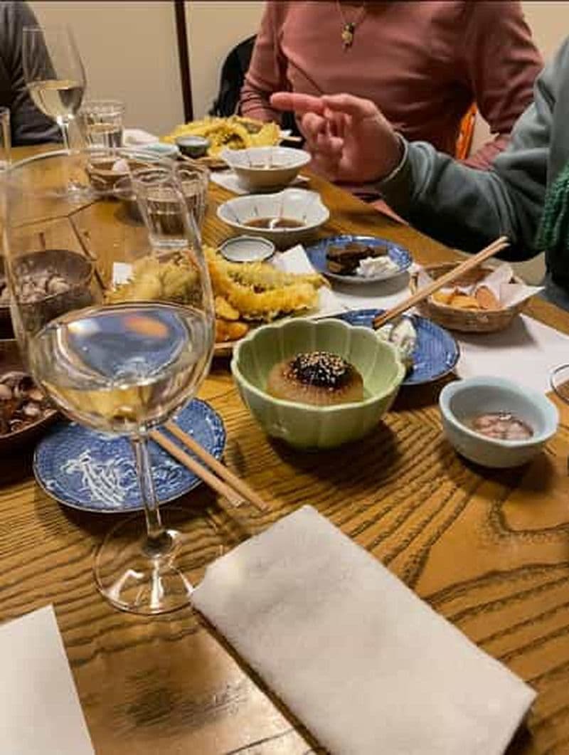 Billet Tournée des bars à Namba : l'alchimie du saké et du shōchū