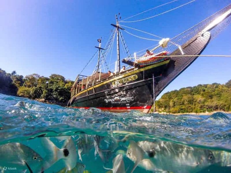Billet Pirate Cataraman Angra dos Reis et Ilha Grande avec déjeuner
