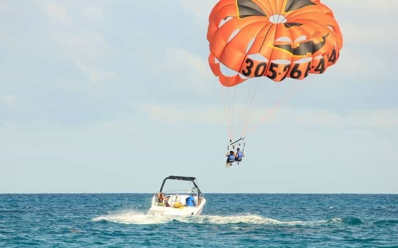 Billet Parasailing Punta Cana : Aventure adrénaline de 15 minutes