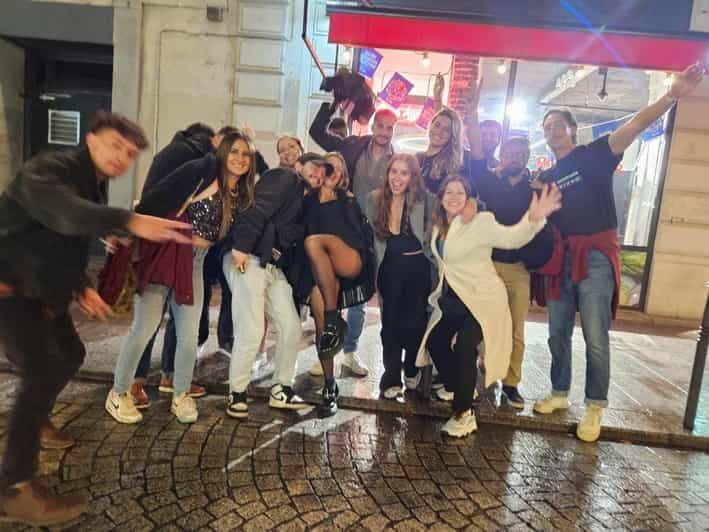 Paris : Tournée des bars avec shots et entrée en boîte de nuit