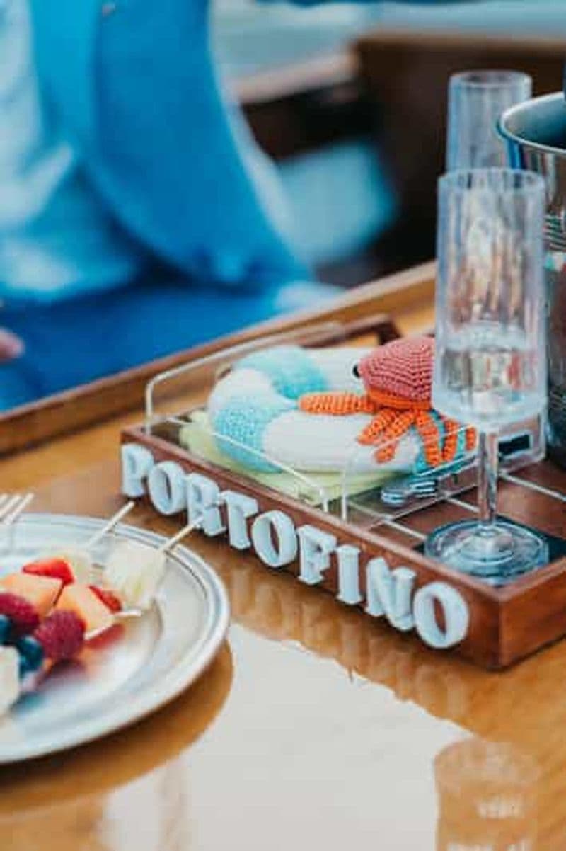 Portofino : excursion en bateau au coucher du soleil avec vin et fruits frais