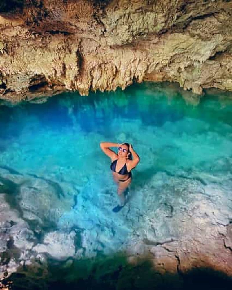 Billet Zanzibar : Lagon bleu, restaurant rupestre, grotte et plage