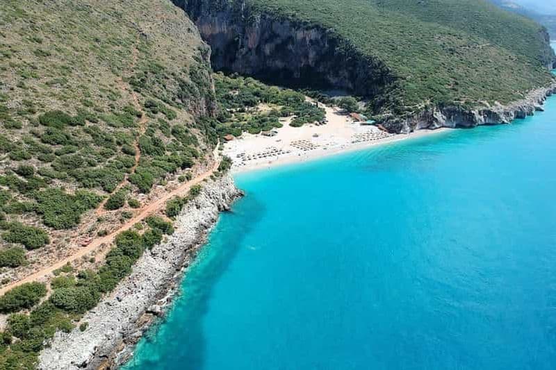 Billet De Tirana/Durres : tour en bateau à Vlora et speed boat à la plage de Gjipe