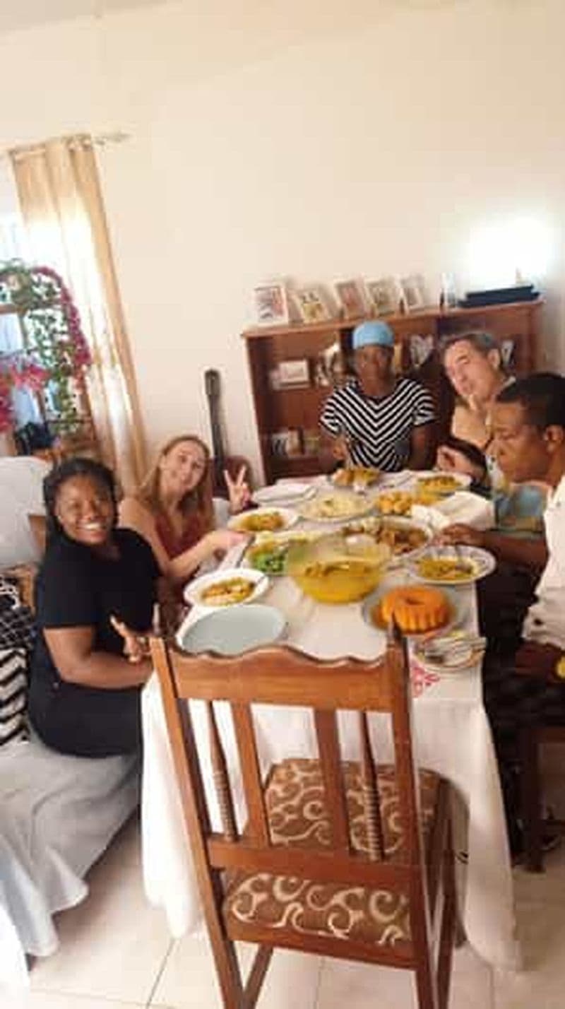 Île de Santiago : cours de cuisine avec une famille locale à Assomada