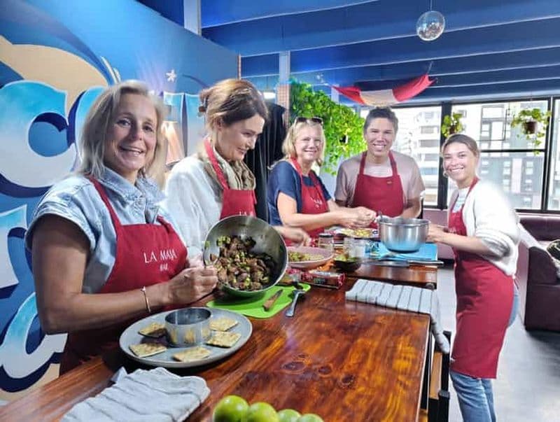 Miraflores : Cours de cuisine péruvienne Ceviche aux fruits de mer et Pisco Sour