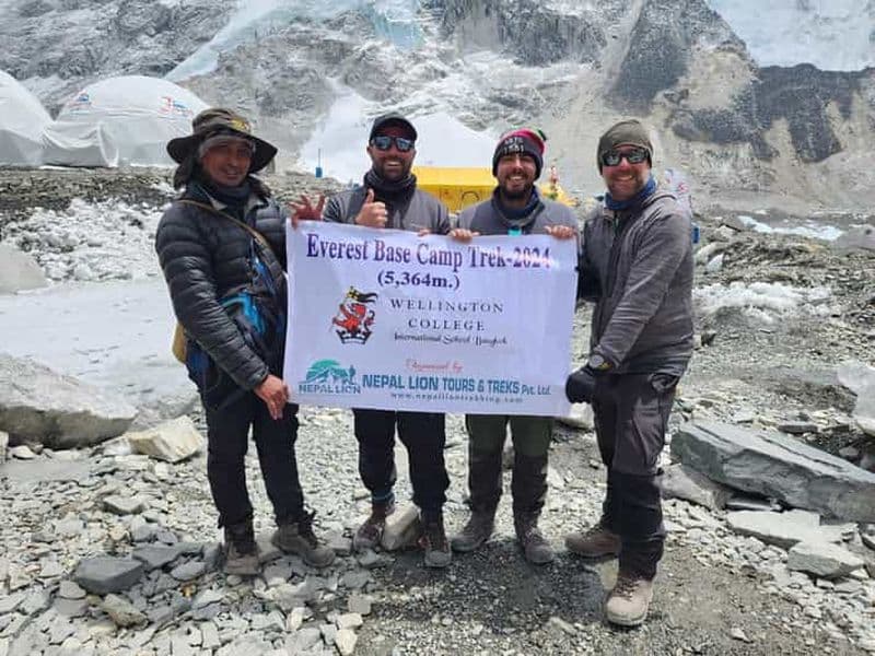 Billet Trekking au camp de base de l'Everest 12 jours