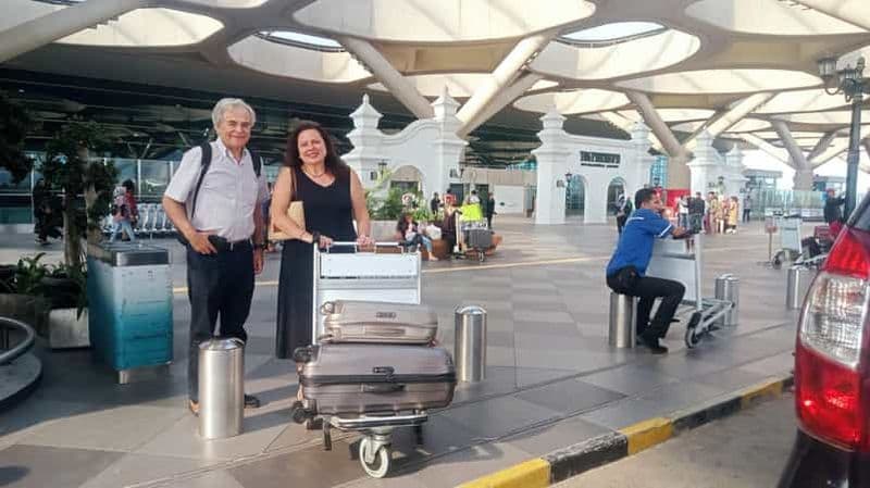 Semarang et Yogyakarta : Taxi, navette ou transfert aéroport