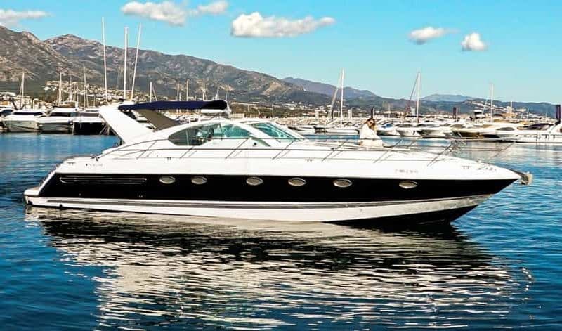 Billet Puerto Banús : enterrement de vie de jeune fille sur un yacht