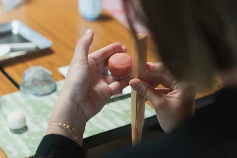 Billet Fabrication de Wagashi et cérémonie du thé dans un jardin japonais