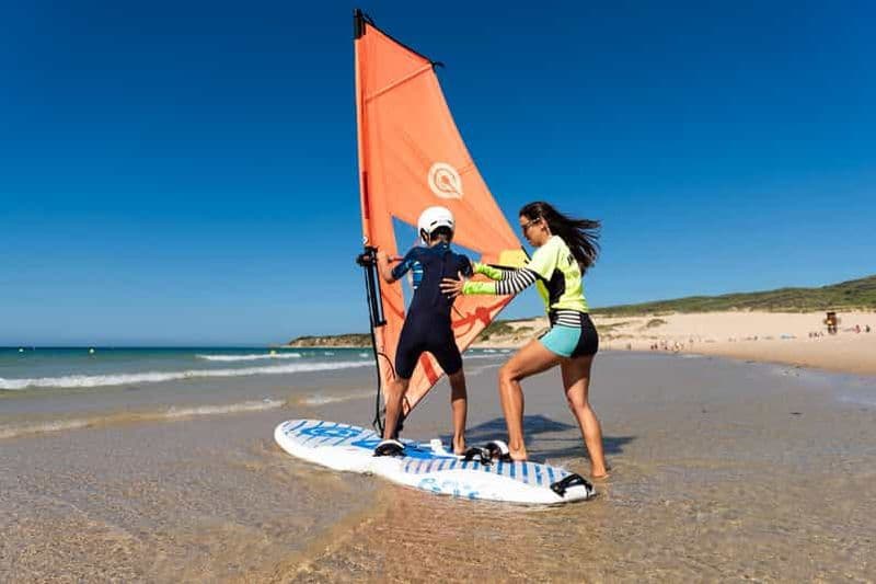 Tarifa, Cádiz : Cours de planche à voile pour tous les niveaux et tous les âges