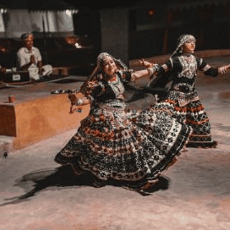 Balade à dos de chameau à Jodhpur avec danse folklorique Rajasthani avec Sumer