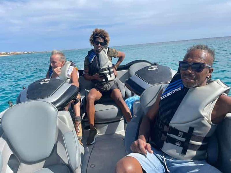 Cap-Vert : Observation des dauphins dans la baie de Santa Maria