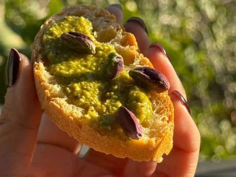 Billet Bronte : visite des pistachiers AOP avec dégustation locale