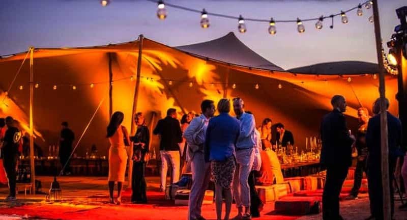 Billet Marrakech : balade à dos de chameau, dîner et spectacle du feu dans le désert d'Agafay