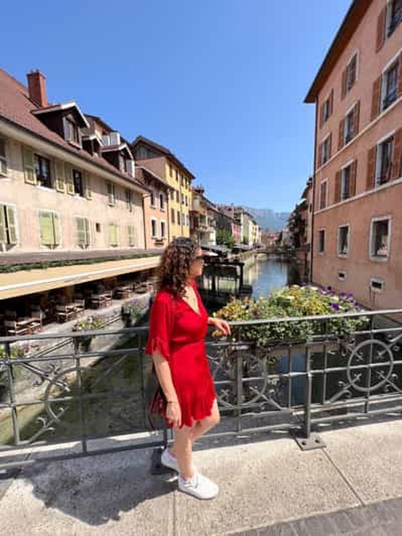 Billet Au départ de Lyon : Ville médiévale de Pérouges et journée à Annecy