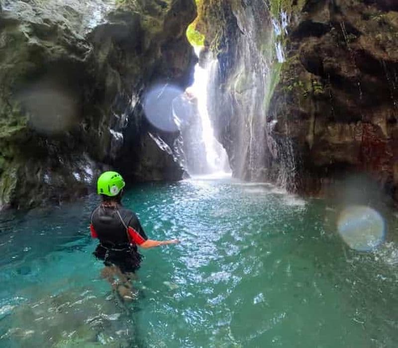 Gorges de Kourtaliotiko : randonnée d'aventure fluviale guidée avec déjeuner