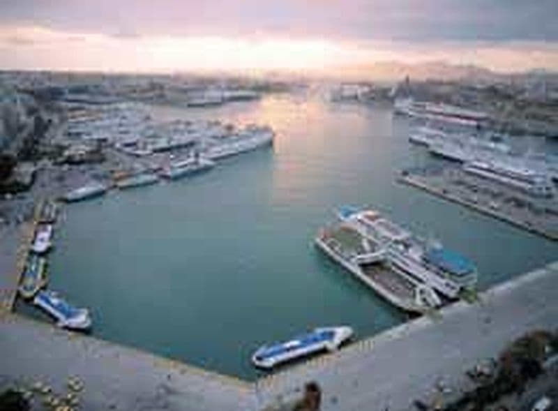 Billet Transfert depuis/vers le port du Pirée et l'hôtel du centre ville d'Athènes