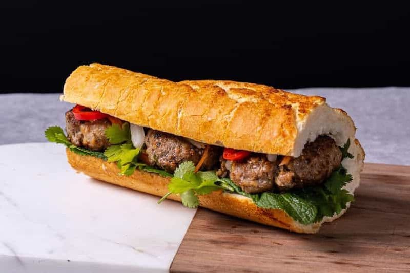 Londres : cours de cuisine vietnamienne d'une journée avec dégustation de vins