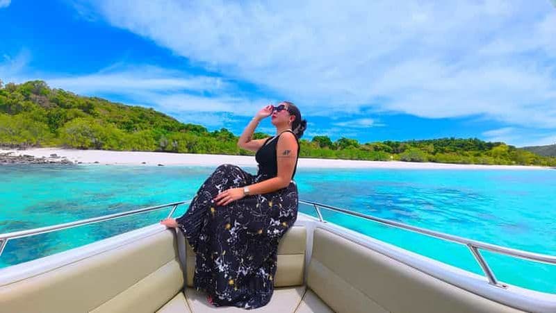 Pattaya : excursion privée en hors-bord à l'île Nemo avec plongée avec tuba et barbecue