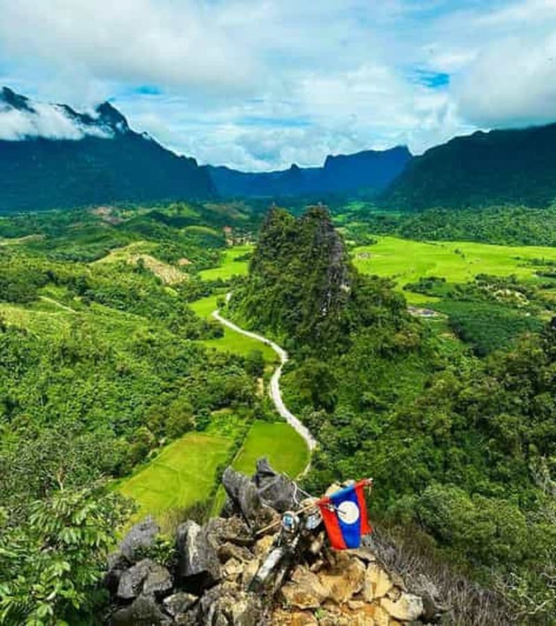 Vang Vieng : escalade et montgolfière (départ de Vientiane)