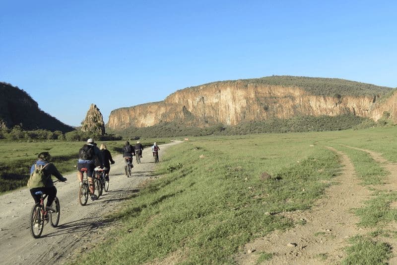 Excursion d'une journée : balade à vélo à Hell's Gate et sortie en bateau sur le lac Naivasha