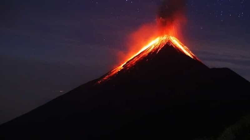 Billet Au départ de Tropea : l'île de Panarea et le volcan Stromboli de nuit