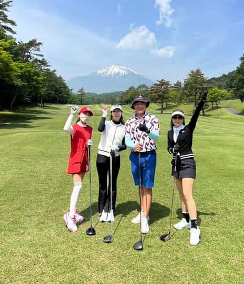 Billet Tokyo: Private 2-Day Mt. Fuji Golf Getaway with Hotel Stay
