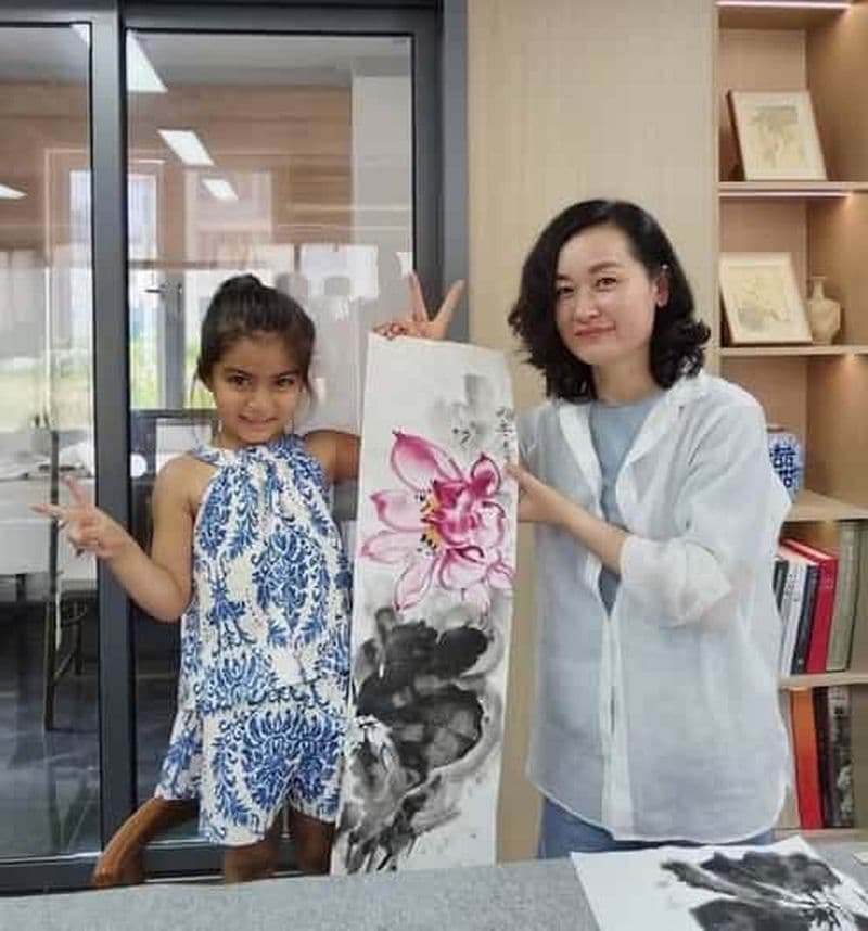 Atelier pratique de peinture à l'encre de Chine avec un artiste local