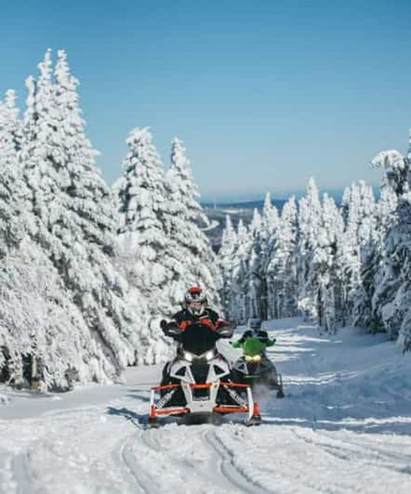Depuis Batumi : Aventure en motoneige à Gomarduli, une ville magique