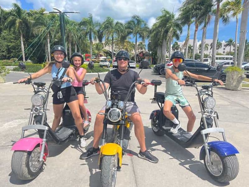 Billet Bavaro Punta Cana : Tour de ville avec les modèles Harley E-Scooters