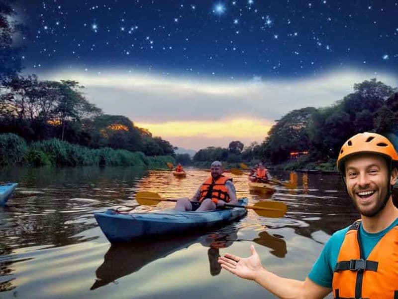 Chiang Mai : Kayak de nuit sur la rivière Ping jusqu'au centre ville