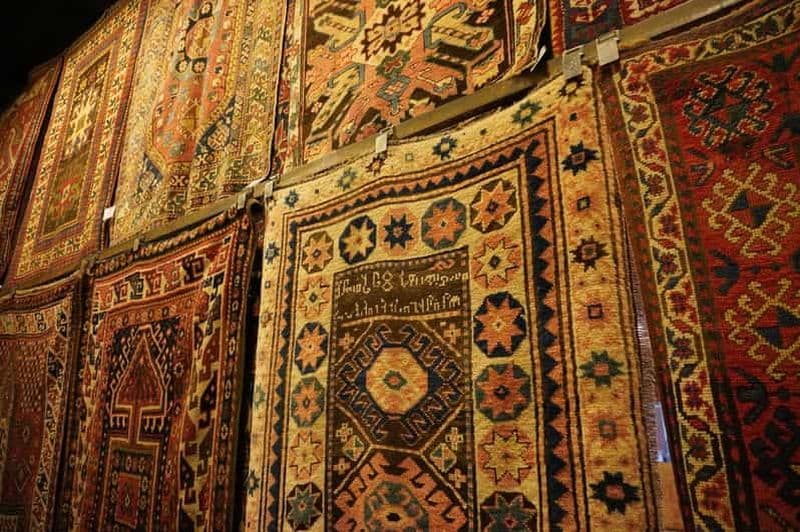 Billet Dîner authentique et visite de l'usine de tapis anciens d'Erevan