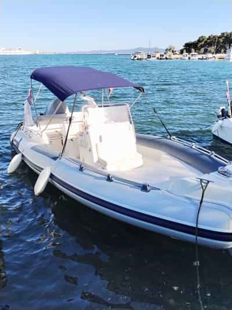 Billet Visitez l'île de Dugi Otok avec la grotte de Golubinka ou le parc national de Kornati.