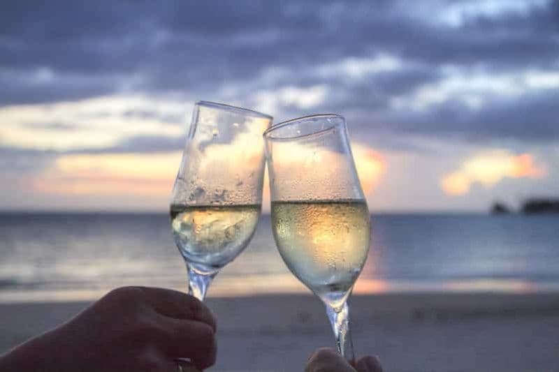 Billet Lagos : Croisière au coucher du soleil de l'été 2024 avec DJ et 1 boisson