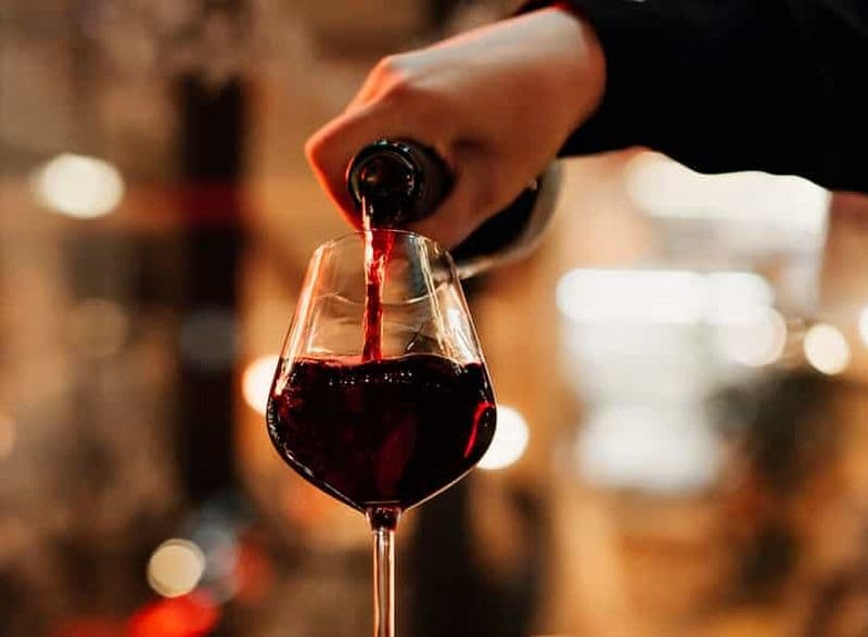 Billet Erevan : Journée de dégustation de vins et d'histoire du vin dans 4 bars à vins