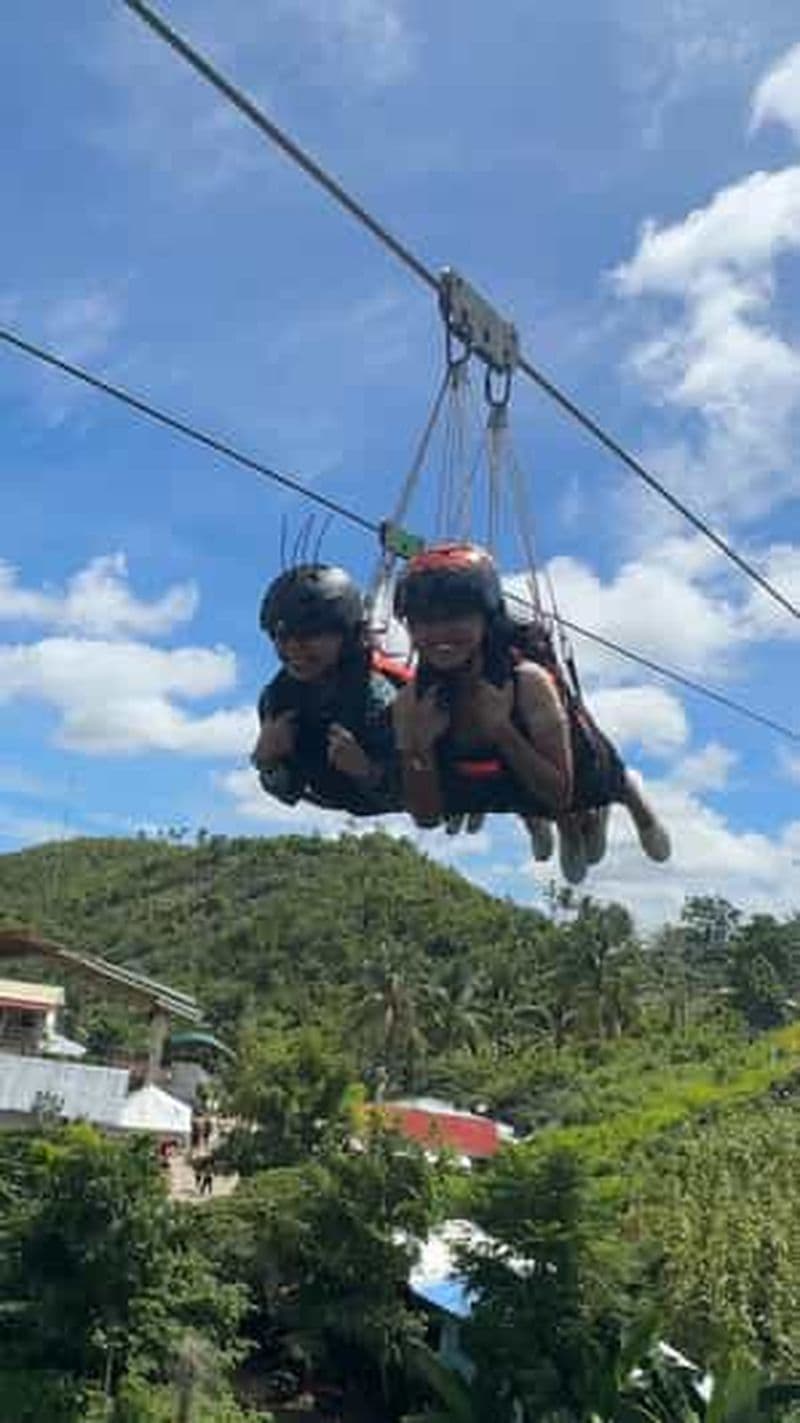 Cebu : canyoning et tyrolienne aux chutes de Kawasan
