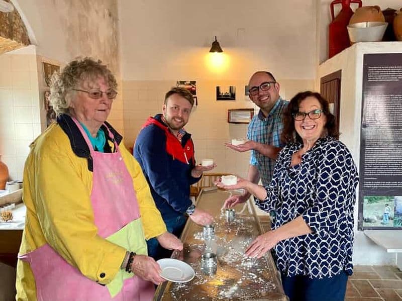 Visite Privée de Fabrication de Fromage et de Vin : Azeitão et Sesimbra