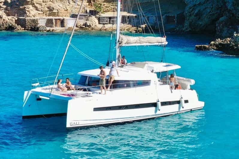 IBIZA : CATAMARAN CUEVAS CALA BASSA ET PLAYA CALA CONTE SUP PADEL&SNORQUEL